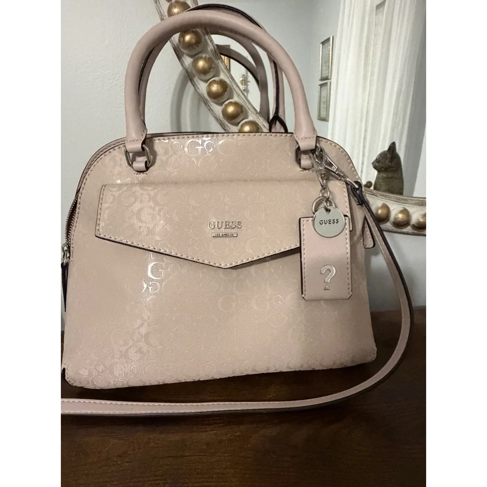 GUESS Shiny Blush Pink Logo Satchel Crossbody Dome Bag Charm‎ Medium